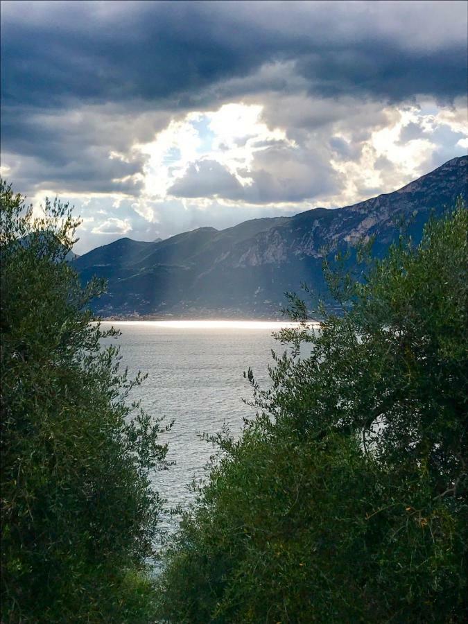 Appartamento Anna Brenzone sul Garda Exterior photo